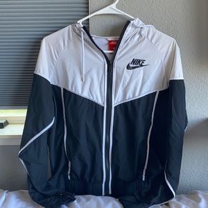 NIKE windbreaker